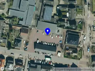 Brandweer met gepaste spoed naar de Marktplein in Ederveen vanwege een liftopsluiting