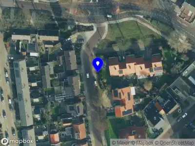 Brandweer met gepaste spoed naar de Doormanstraat in Borne vanwege afhijsen patient