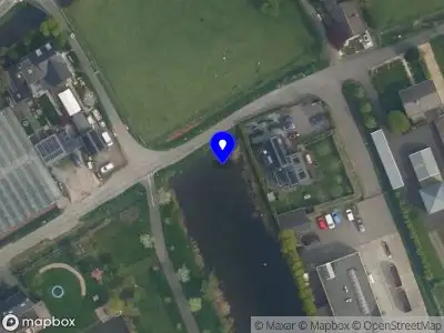 Ambulance met grote spoed naar de Reesloot in Pijnacker