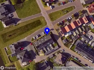 Ambulance met grote spoed naar de Anne Frankstraat in Den Burg