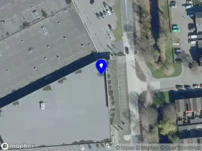 Brandweer met grote spoed naar de Reigerbosweg in Waalwijk vanwege voertuigbrand