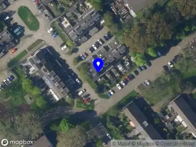 Ambulance met grote spoed naar de De Zwaan in Leidschendam