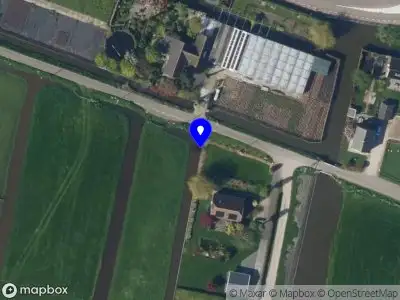 Ambulance met grote spoed naar de Middelweg in Reeuwijk