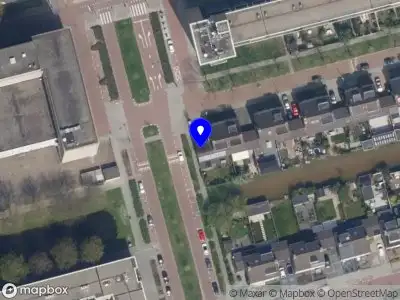 Ambulance met gepaste spoed naar de Suezpad in Rotterdam