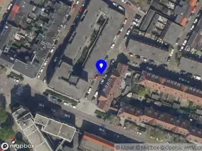 Ambulance met gepaste spoed naar de Klaaswaalsestraat in Schiedam