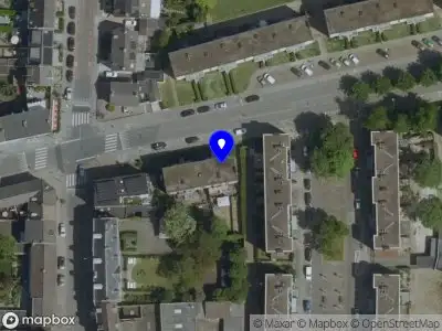 Politie naar de Adelbert van Scharnlaan L in Maastricht vanwege aanrijding met letsel