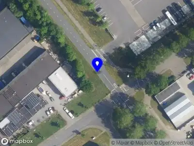 Politie naar de Splijtbakweg in Almere vanwege overval