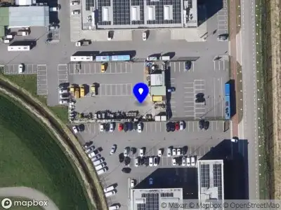 Brandweer met gepaste spoed naar de Innovatieweg in Hoek vanwege een liftopsluiting