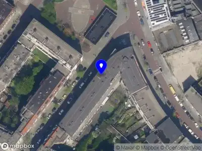 Ambulance met gepaste spoed naar de Heulstraat in Rotterdam