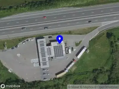 Brandweer met grote spoed naar de A67 in Maasbree vanwege voertuigbrand