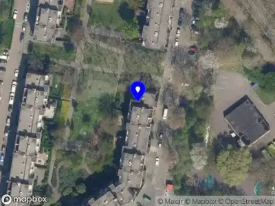 Ambulance met gepaste spoed naar de Ooienpad in Rotterdam