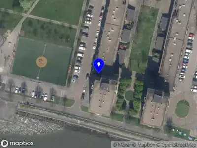 Ambulance met grote spoed naar de Mayflowerstraat in Rotterdam