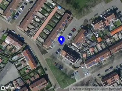 Ambulance met grote spoed naar de Prins Willem-Alexanderstraat in Middelharnis