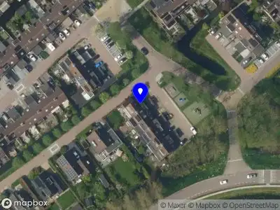 Ambulance met grote spoed naar de Grebbe in Uithoorn