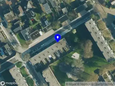 Brandweer met grote spoed naar de Béla Bartokstraat in Hengelo vanwege waarnemen gaslucht