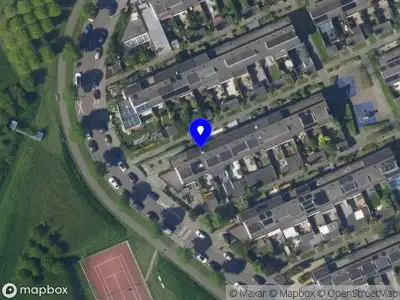 Ambulance met grote spoed naar de Fluitekruidveld in 's-Gravenhage