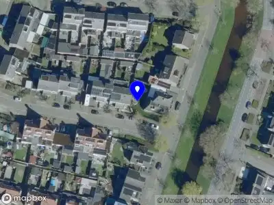 Brandweer met grote spoed naar de Wederiksingel in Vught vanwege voertuigbrand