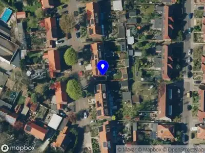 Brandweer met gepaste spoed naar de Stationsweg in Oosterbeek vanwege waarnemen gaslucht