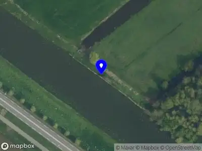 Ambulance met grote spoed naar de Burgemeester van Dijkesingel in Gouda