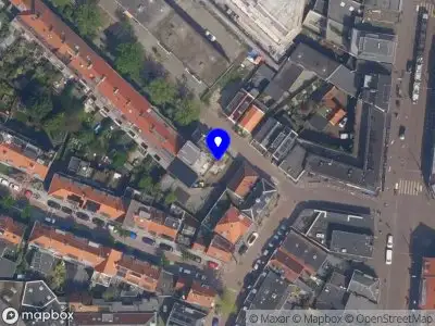 Ambulance met grote spoed naar de Oude Raadhuislaan in Rotterdam