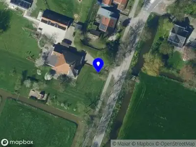 Brandweer met grote spoed naar de Oosthuizerweg in Noordbeemster vanwege voertuigen te water