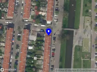 Ambulance met grote spoed naar de Lepelaarsingel in Rotterdam