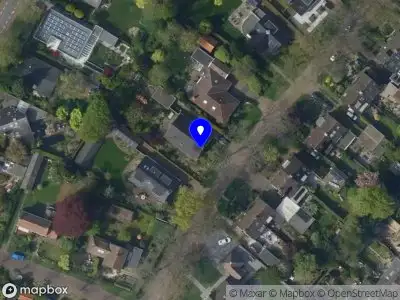 Ambulance met grote spoed naar de Baafjeslaan in Heiloo