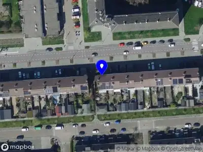 Ambulance met grote spoed naar de Eikenlaan in Spijkenisse