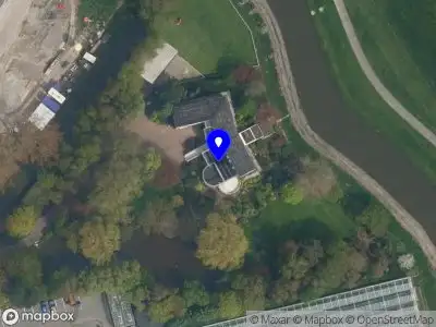 Brandweer met grote spoed naar de Woudseweg in De Lier vanwege voertuigbrand