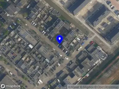 Ambulance met grote spoed naar de Van der Klugt Wittemansingel in Poeldijk