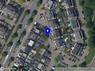 Ambulance met grote spoed naar de Notenhof in Papendrecht