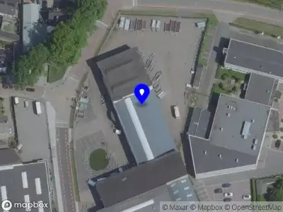 Brandweer met gepaste spoed naar de Fabriekstraat in Deurne vanwege een liftopsluiting