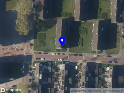 Ambulance met grote spoed naar de Naereboutstraat in Alphen aan den Rijn