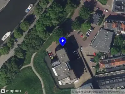 Ambulance met grote spoed naar de Zwaanswal in Gorinchem