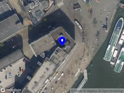 112 melding Ambulance met gepaste spoed naar de Willemskade in Rotterdam