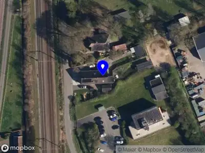 112 melding Politie met grote spoed naar de Parallelweg in Tynaarlo vanwege voertuigen te water