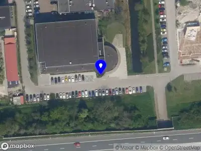 Brandweer met grote spoed naar de Groenoordstraat in Schiedam vanwege voertuigbrand