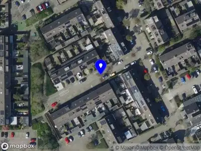 Ambulance met grote spoed naar de Zadelmaker in Zwijndrecht