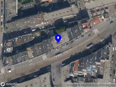 112 melding Ambulance met grote spoed naar de 1e Middellandstraat in Rotterdam