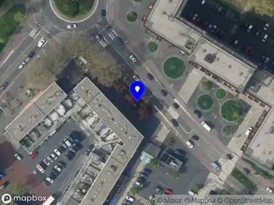 Brandweer met grote spoed naar de Geert Groteplein in Alkmaar vanwege voertuigbrand