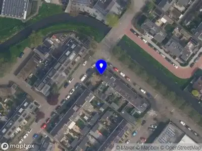 Ambulance met grote spoed naar de Zwanensingel in Bergschenhoek