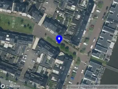 Brandweer met grote spoed naar de Zuiderhaaks in Volendam vanwege gebouwbrand