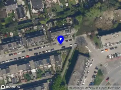 Ambulance met gepaste spoed naar de Jean Augierstraat in Rotterdam