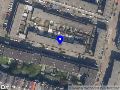 Ambulance met gepaste spoed naar de Vinkenstraat in Rotterdam