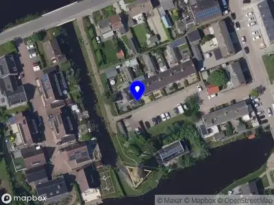 Brandweer met grote spoed naar de Van Arkelstraat in Molenaarsgraaf vanwege een buitenbrand