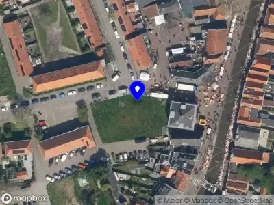 Ambulance met grote spoed naar de Slot de Houvelaan in Maasland