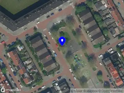Ambulance met gepaste spoed naar de Breesaperhof in Velsen-Noord