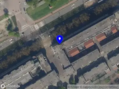 Politie naar de Burgemeester van Walsumweg in Rotterdam