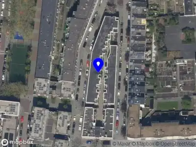 Ambulance met gepaste spoed naar de Sint-Mariastraat in Rotterdam