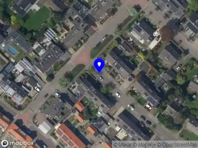 Brandweer met gepaste spoed naar de Van Twillerstraat in Nijkerk vanwege afhijsen patient